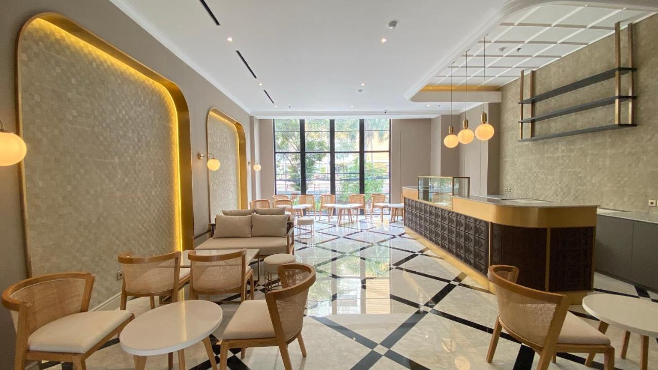 Maia Hotel Jakarta Exteriör bild