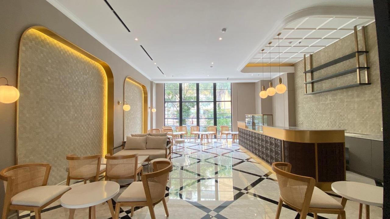 Maia Hotel Jakarta Exteriör bild