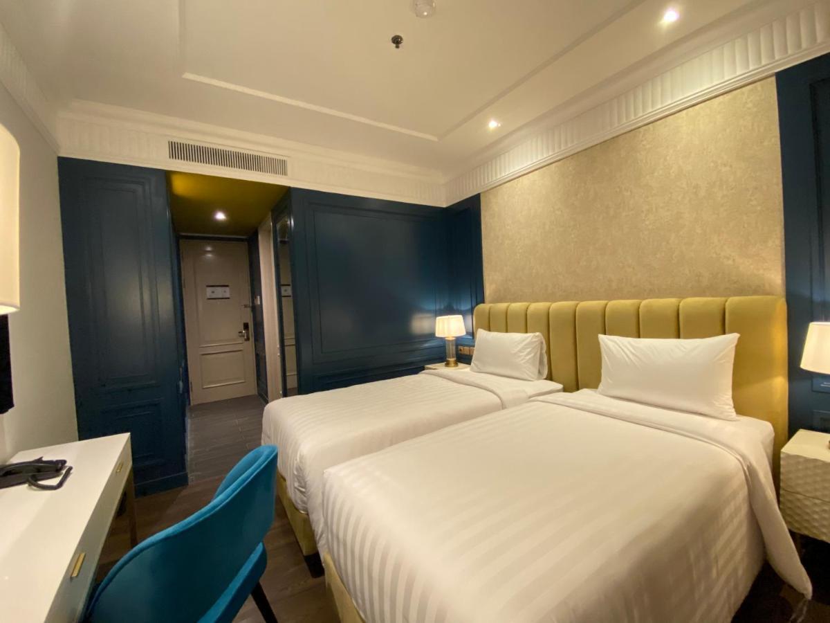 Maia Hotel Jakarta Exteriör bild