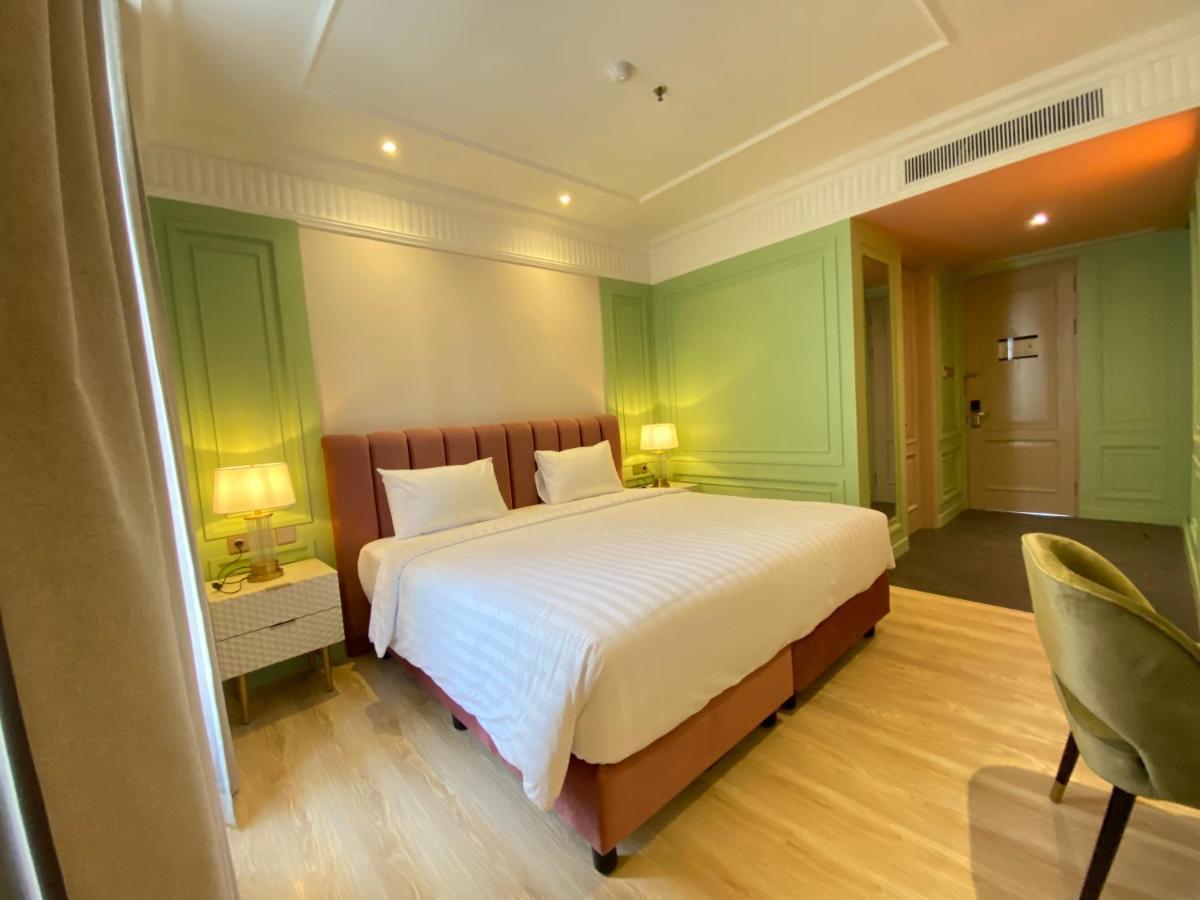 Maia Hotel Jakarta Exteriör bild