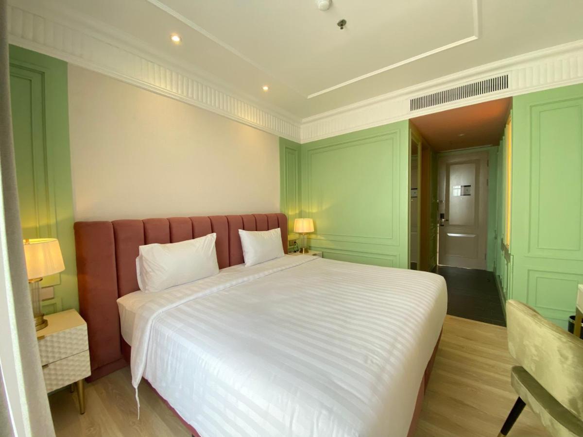 Maia Hotel Jakarta Exteriör bild