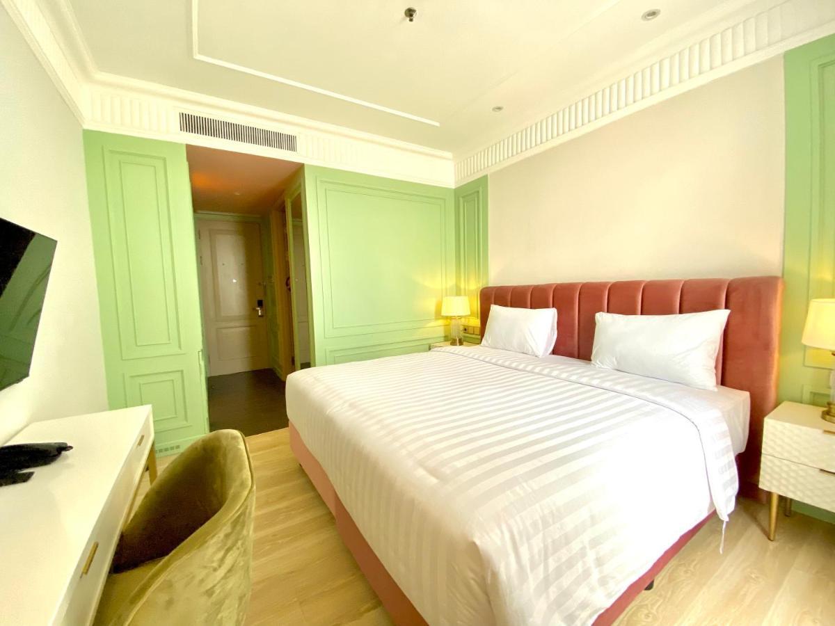 Maia Hotel Jakarta Exteriör bild