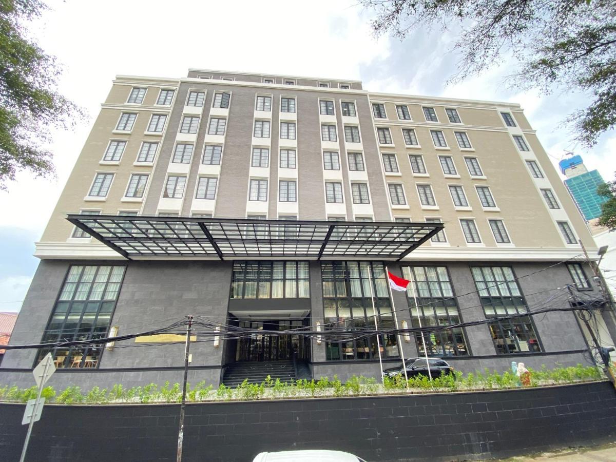 Maia Hotel Jakarta Exteriör bild