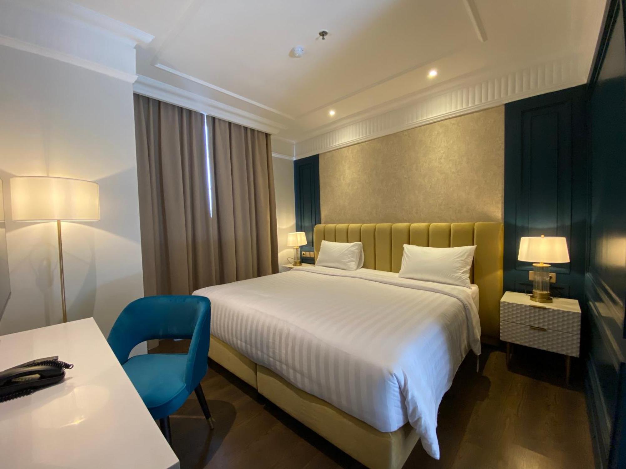 Maia Hotel Jakarta Exteriör bild